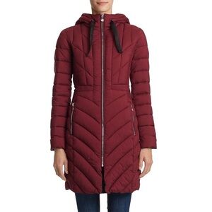 Bernardo EcoPlume Quilted Walker Jacket in Berry Jam Sz S